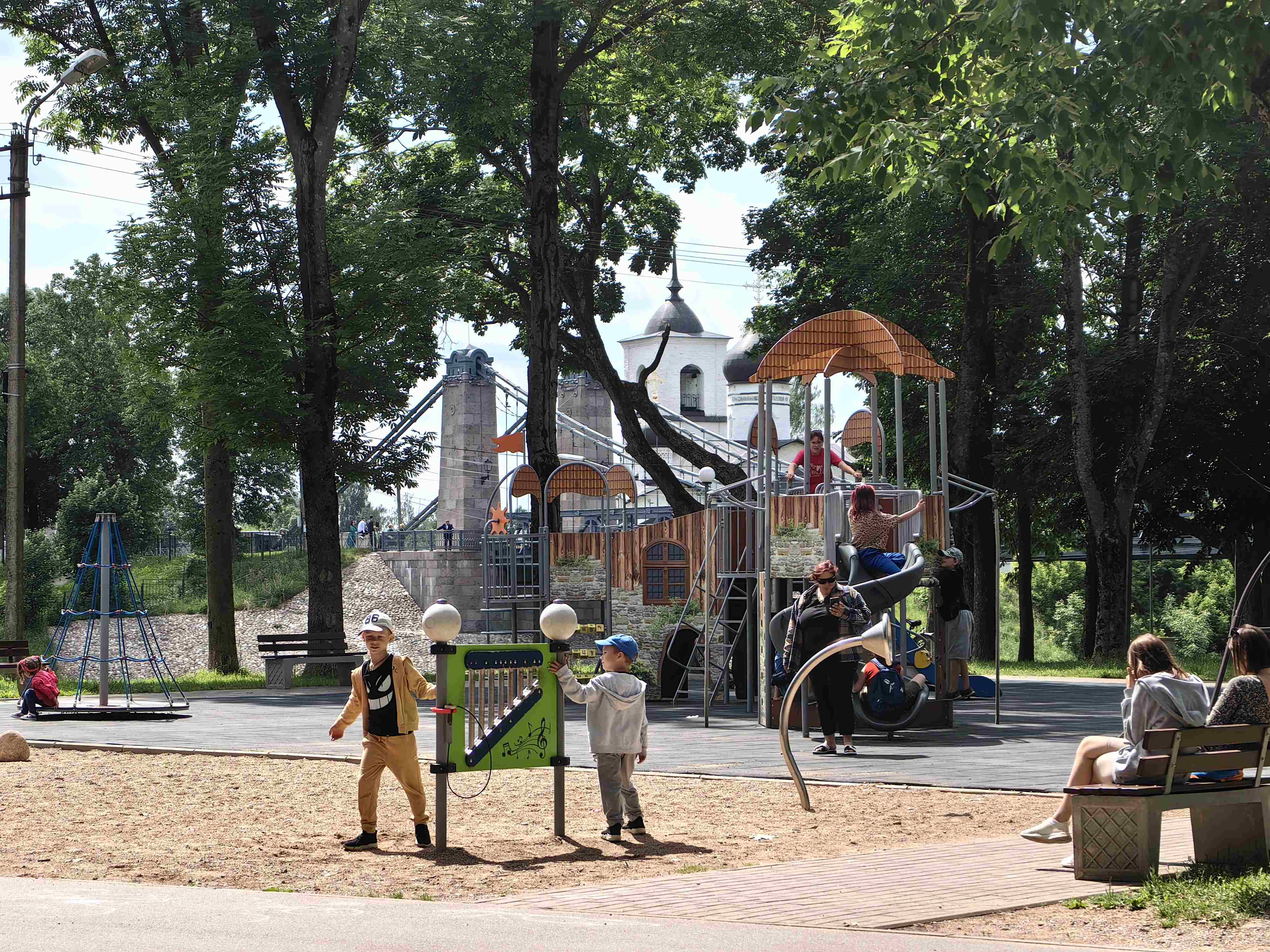 Парк Победы (детская площадка).